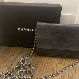 Black Chanel WOC